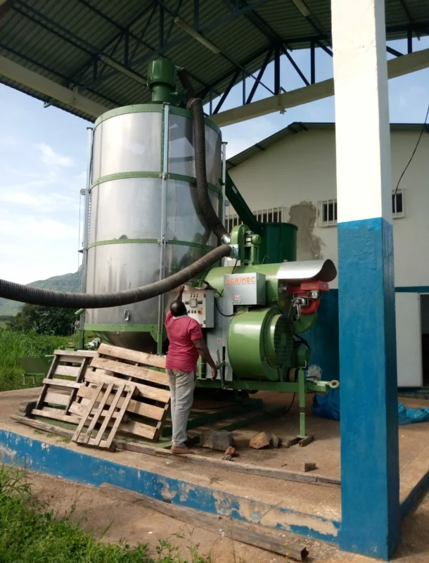 fourniture-et-installation-unite-mobile-de-sechage-du-mais-scaled